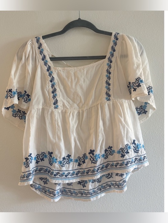 Old Navy Tops - Old Navy White Blue Boho Peasant Embroidered Blouse Medium